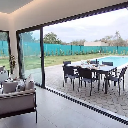Valverde 3 Villa, Vilamoura, Algarve, Only 5 Minutes From Marina, Golf And