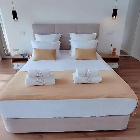 Valverde 3 Villa, Vilamoura, Algarve, Only 5 Minutes From Marina, Golf And Willa Quarteira