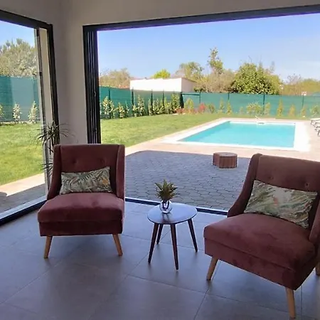 Valverde 3 Villa, Vilamoura, Algarve, Only 5 Minutes From Marina, Golf And Willa