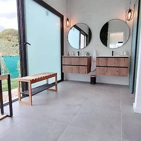 Valverde 3 Villa, Vilamoura, Algarve, Only 5 Minutes From Marina, Golf And Villa *