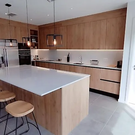 Valverde 3 Villa, Vilamoura, Algarve, Only 5 Minutes From Marina, Golf And Quarteira